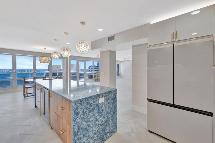 The Galleon #1001 image #29