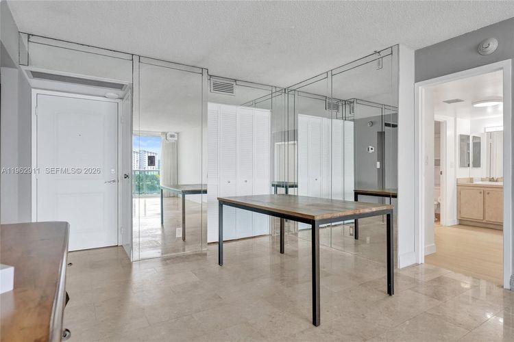 Arlen House #603 image #17