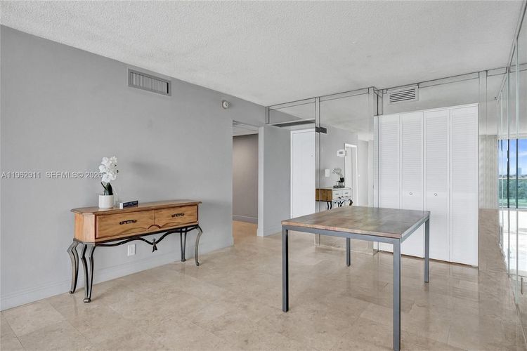 Arlen House #603 image #18