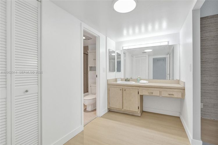 Arlen House #603 image #31