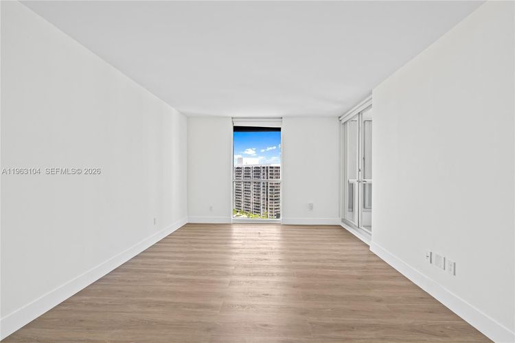 South Tower at the Point #1903 image #25