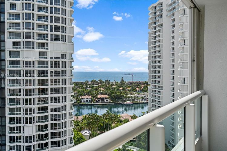 South Tower at the Point #1903 image #30