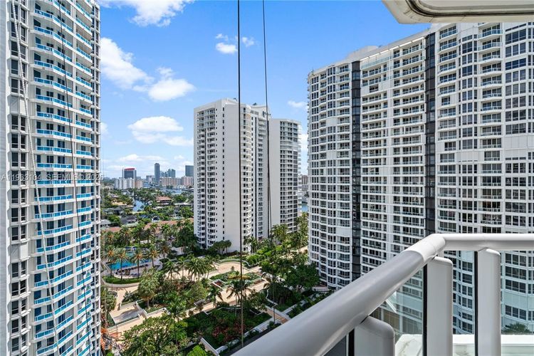 South Tower at the Point #1903 image #35