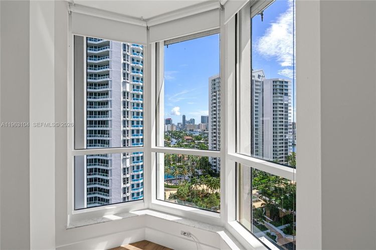 South Tower at the Point #1903 image #37