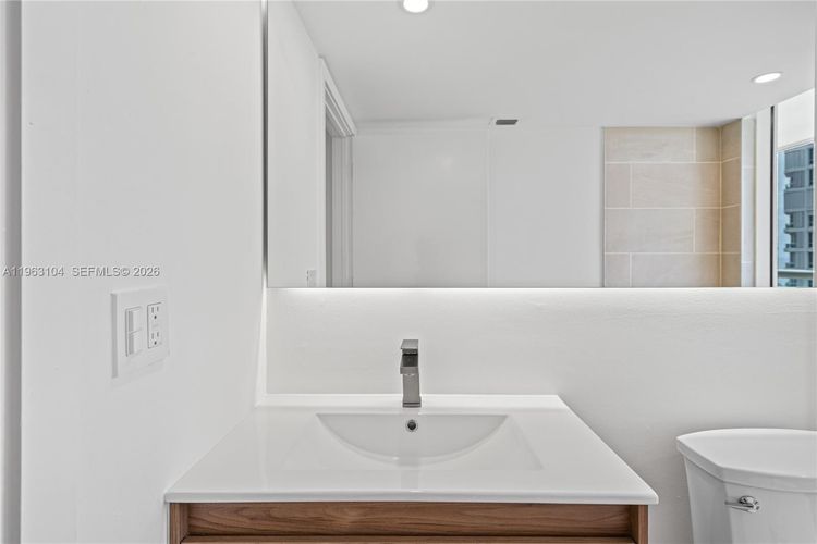 South Tower at the Point #1903 image #6