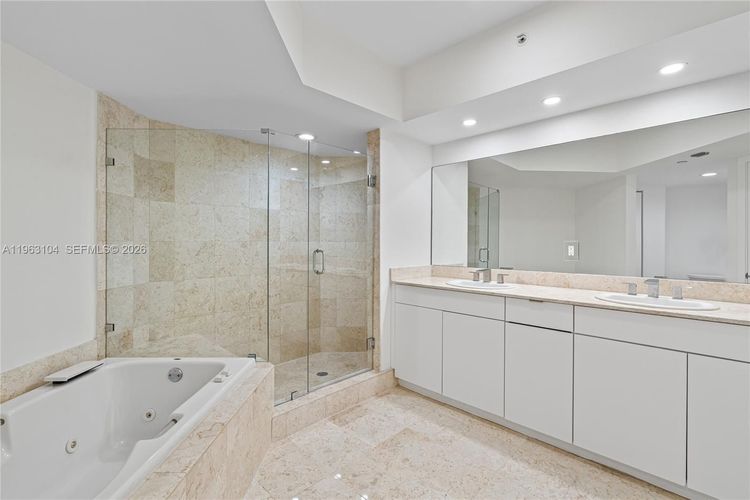 South Tower at the Point #1903 image #8