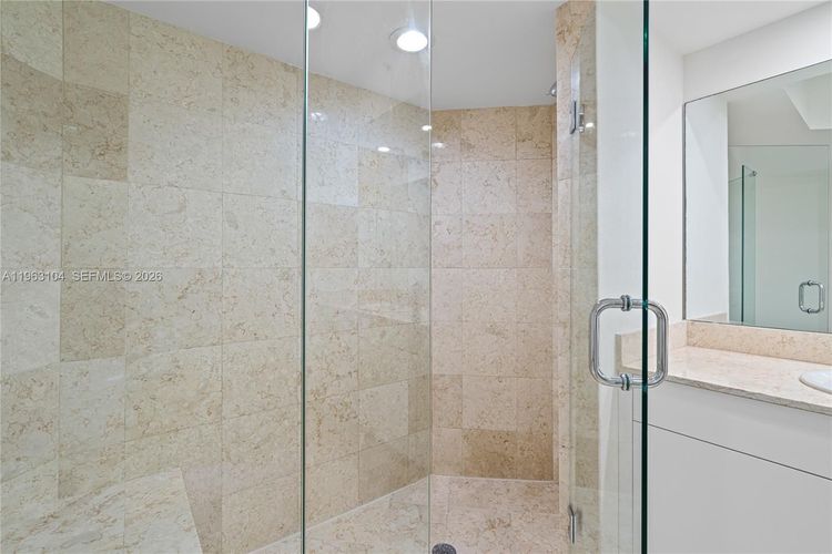 South Tower at the Point #1903 image #9