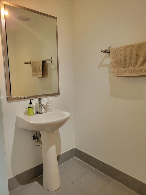 Mint #2107 image #14