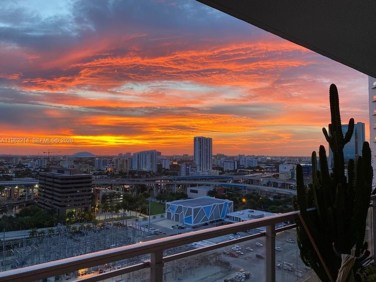 Mint #2107 image #16