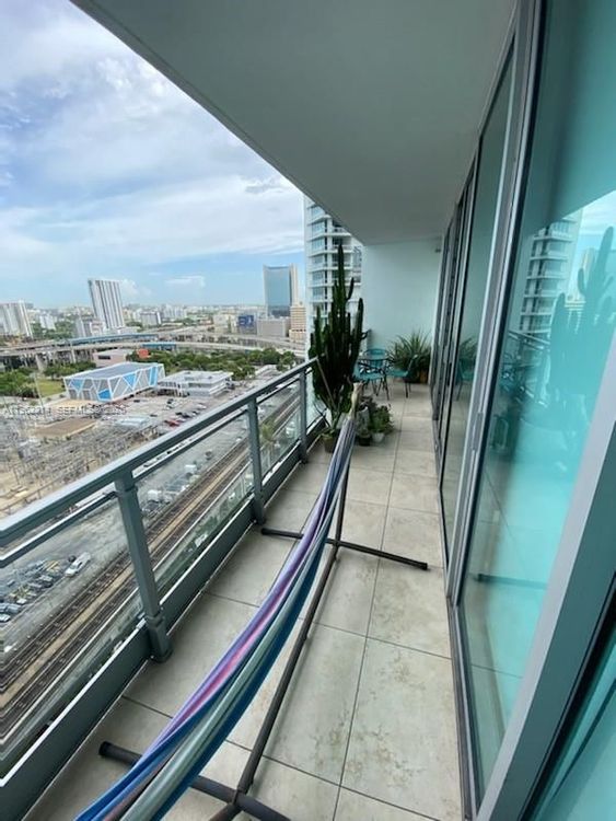 Mint #2107 image #18