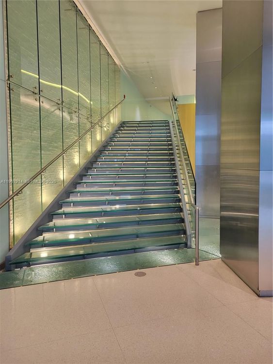 Mint #2107 image #20