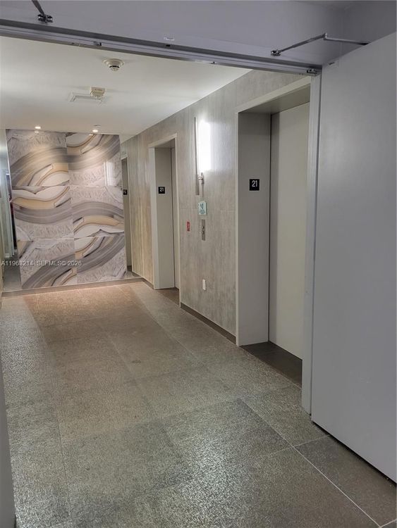 Mint #2107 image #21