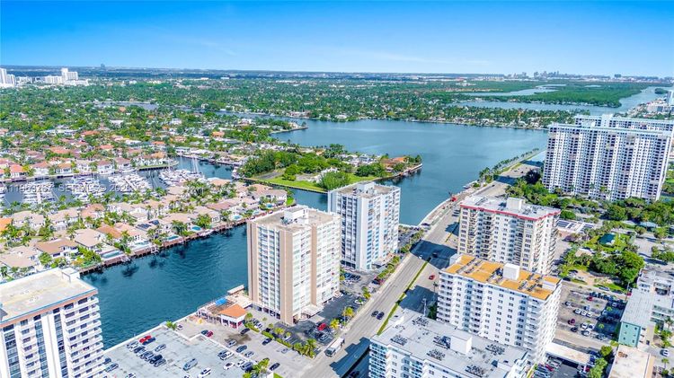 Trafalgar Towers #208 image #20