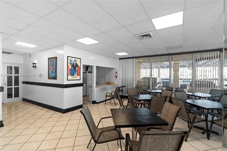 Trafalgar Towers #208 image #24