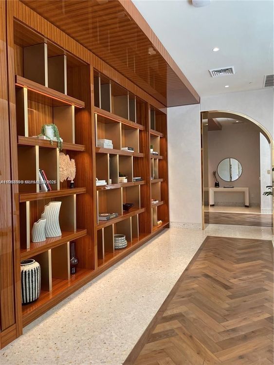 Mr. C Residences Bayshore Tower #706 image #39