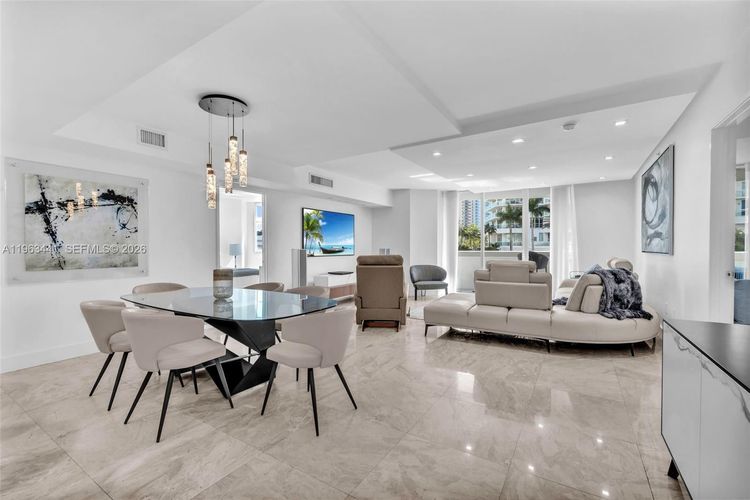 St. Tropez Sunny Isles Beach #TH-205 image #10