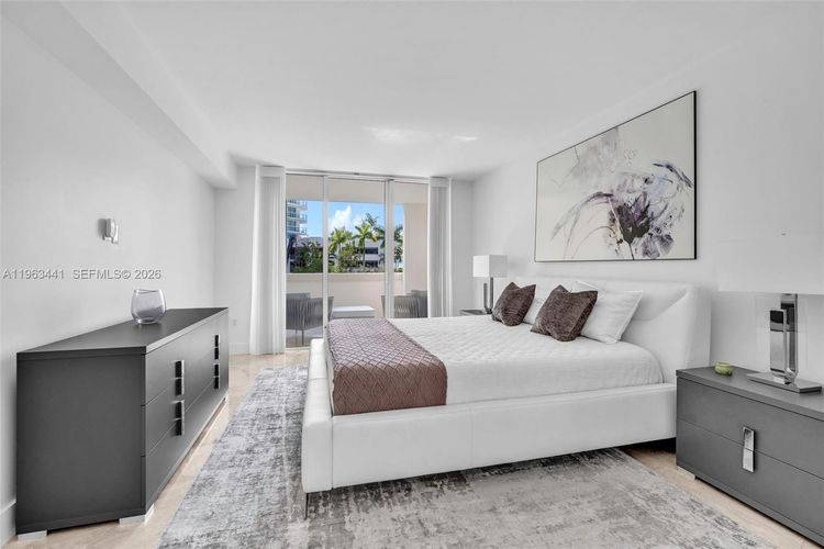 St. Tropez Sunny Isles Beach #TH-205 image #11