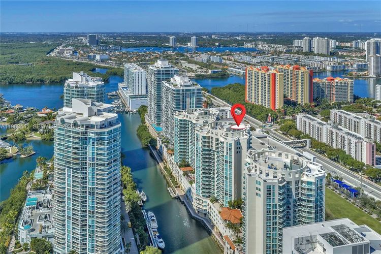 St. Tropez Sunny Isles Beach #TH-205 image #17