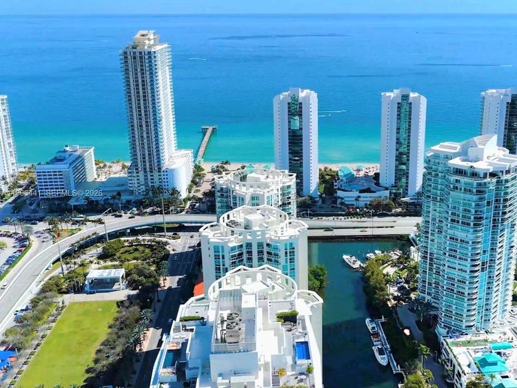 St. Tropez Sunny Isles Beach #TH-205 image #23