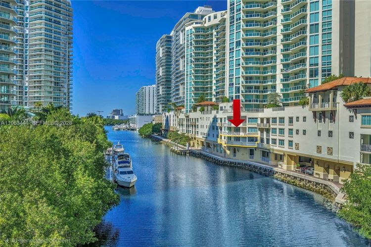 St. Tropez Sunny Isles Beach #TH-205 image #24