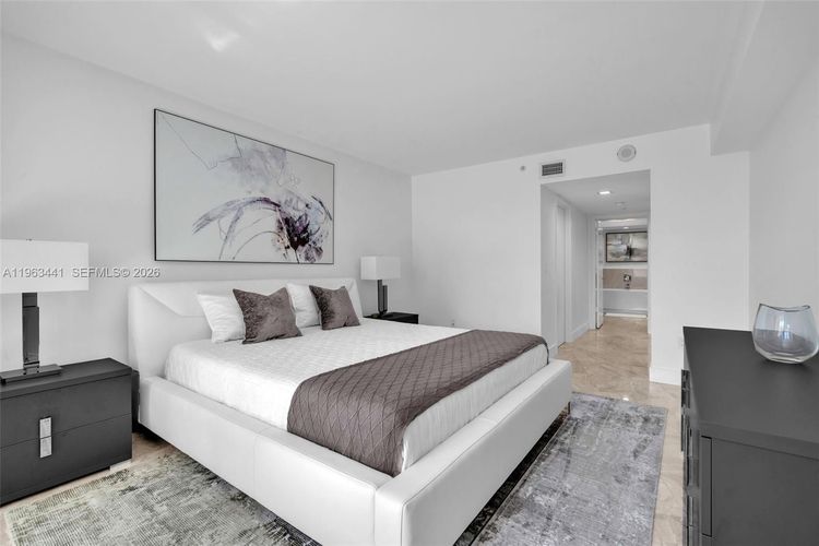 St. Tropez Sunny Isles Beach #TH-205 image #47