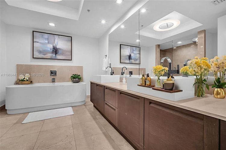 St. Tropez Sunny Isles Beach #TH-205 image #48