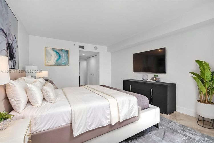 St. Tropez Sunny Isles Beach #TH-205 image #59