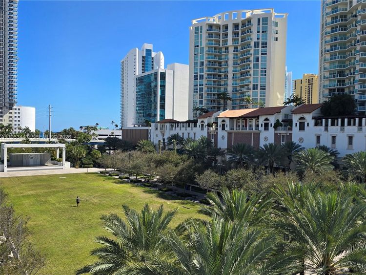 St. Tropez Sunny Isles Beach #TH-205 image #77