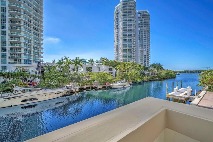 St. Tropez Sunny Isles Beach #TH-205 image #7