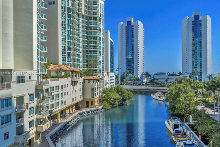 St. Tropez Sunny Isles Beach #TH-205 image #83