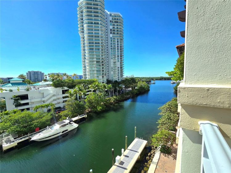 St. Tropez Sunny Isles Beach #TH-205 image #89