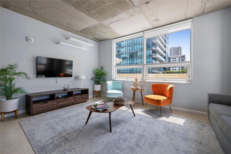 Midblock Condominium #516 image #9