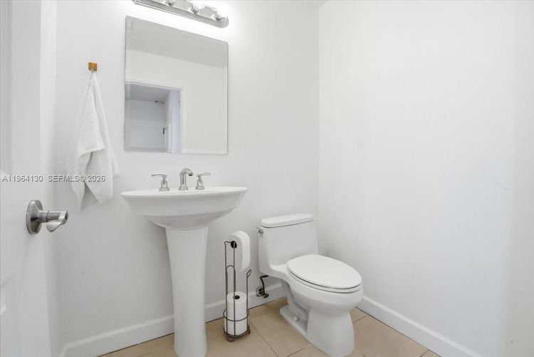 Ocean Marine Yacht Club #709 image #6