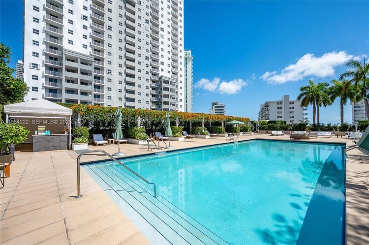 The Four Seasons Residences #58A image #30