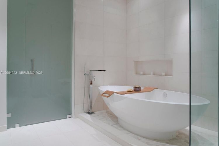 The Four Seasons Residences #58A image #9