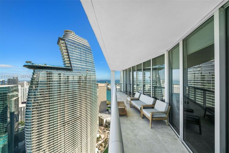 Icon Brickell I #5302 image #17