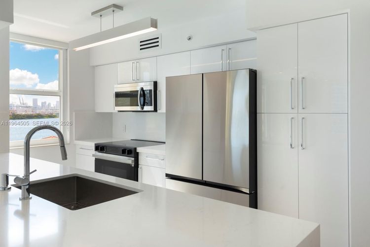 Yacht Club at Portofino #902 image #13