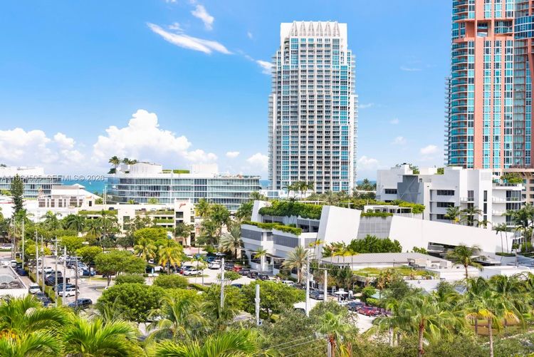 Yacht Club at Portofino #902 image #28