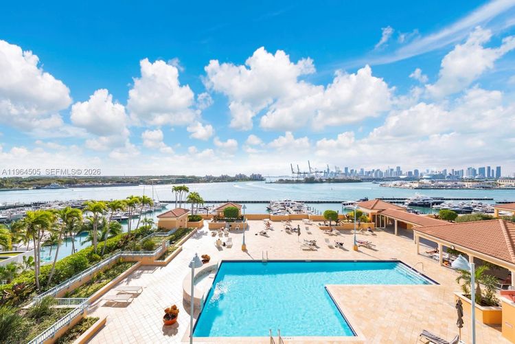 Yacht Club at Portofino #902 image #9