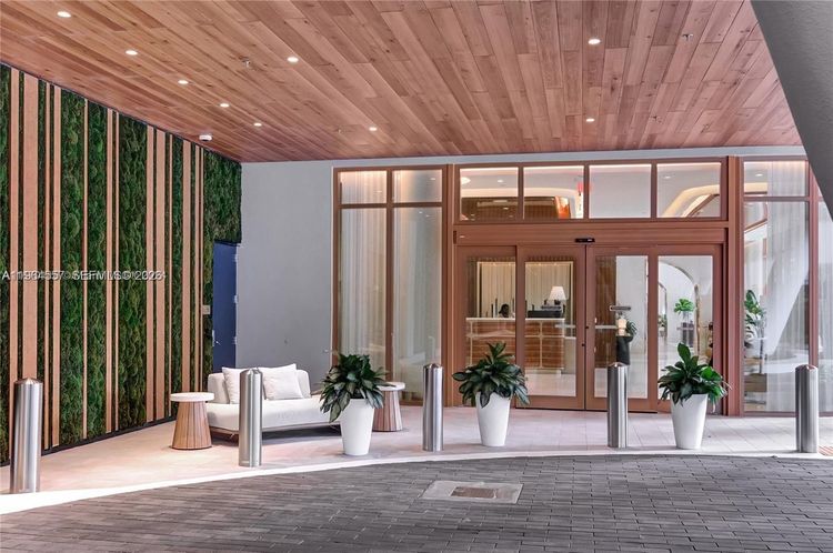 Mr. C Residences Bayshore Tower #1709 image #12