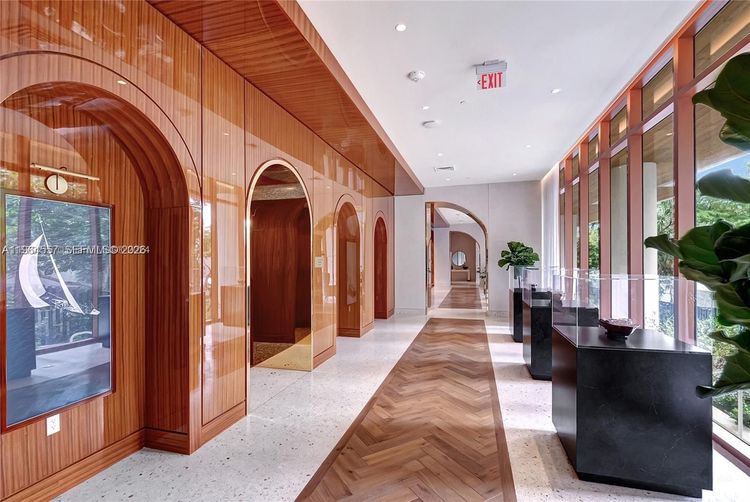 Mr. C Residences Bayshore Tower #1709 image #16