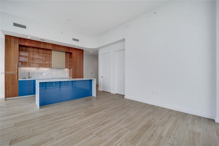 Mr. C Residences Bayshore Tower #1709 image #27