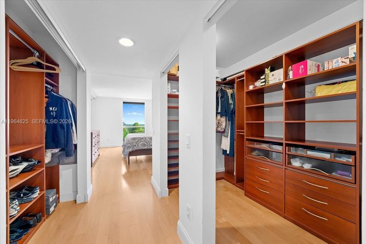 South Tower at the Point #802 image #23