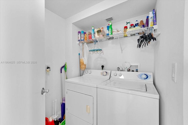 South Tower at the Point #802 image #28