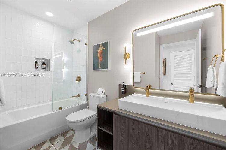 Natiivo Miami #4910 image #6