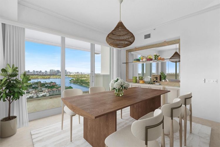 Harbourage Place #2102 image #12