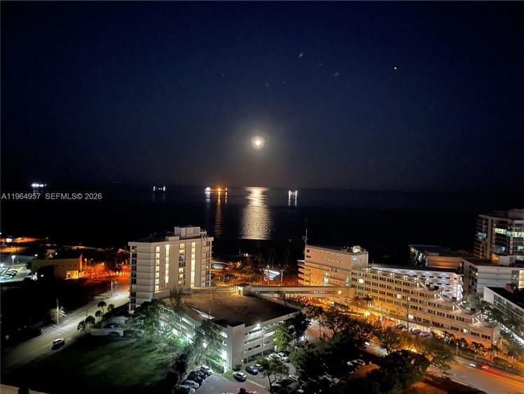 Harbourage Place #2102 image #40