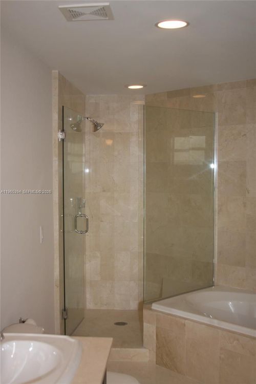 One Village Place #1011 image #11
