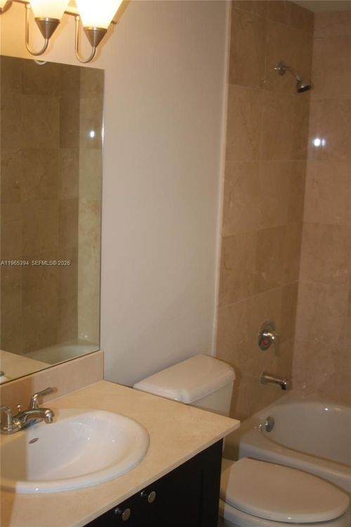 One Village Place #1011 image #13