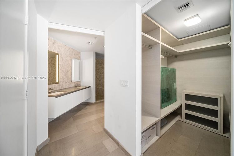 Reach Brickell City Centre #1201 image #19